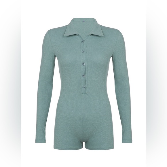 Ribbed Half Button Collared Neck Romper - Picture 5 of 6